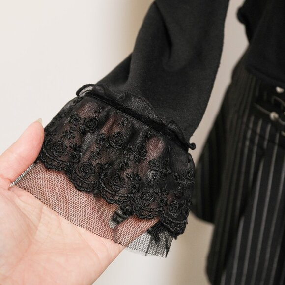 Black Lace Trim Cardigan 🦇 AXES FEMME - Picture 2 of 8